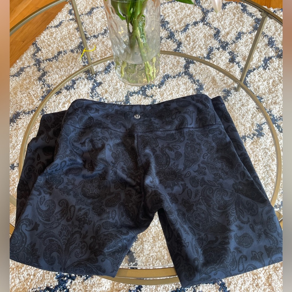 Lululemon T3 navy blue leggings used condition 9/10